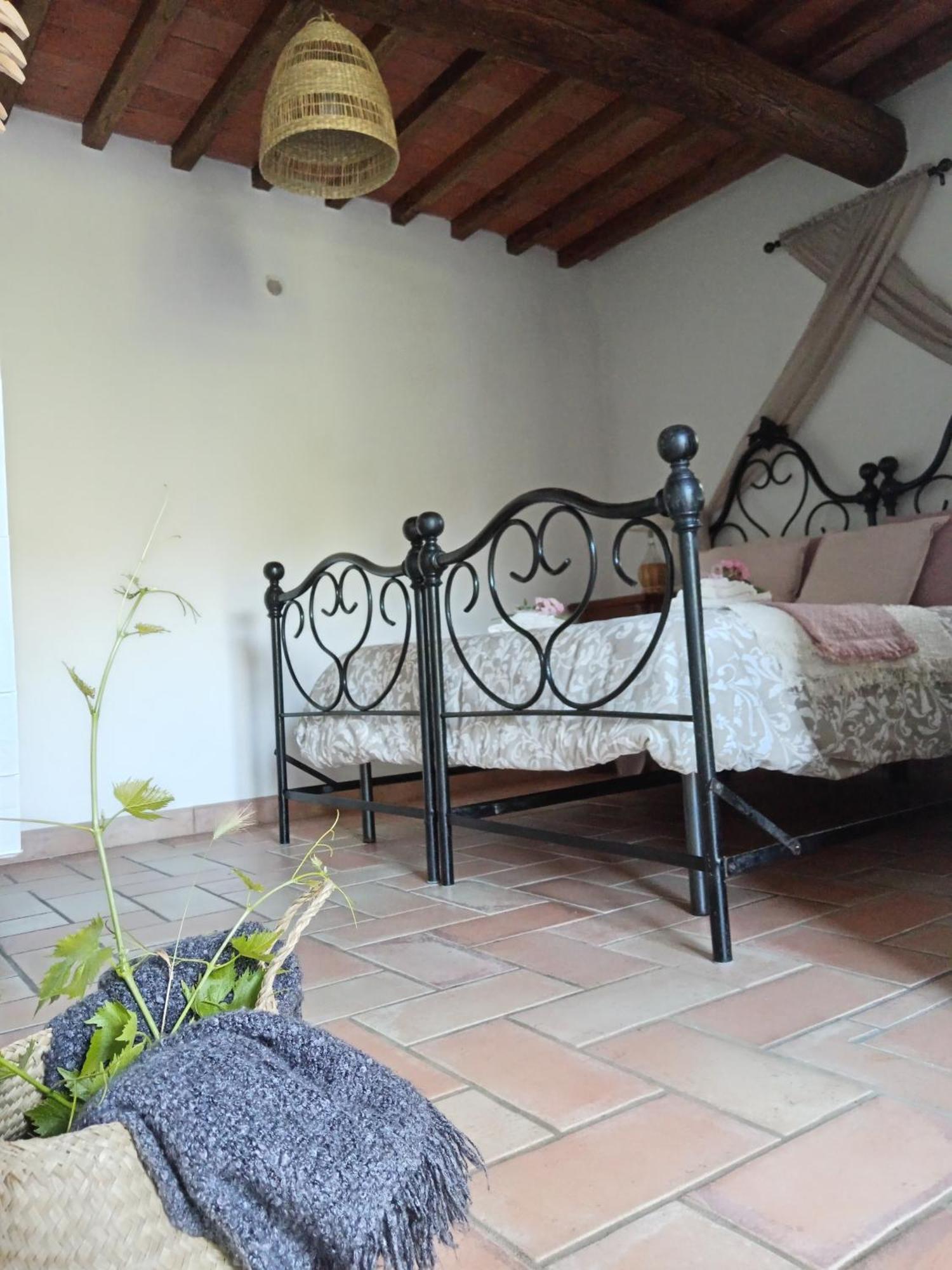 Casale - La Camera Di Leda Lamporecchio Exterior foto