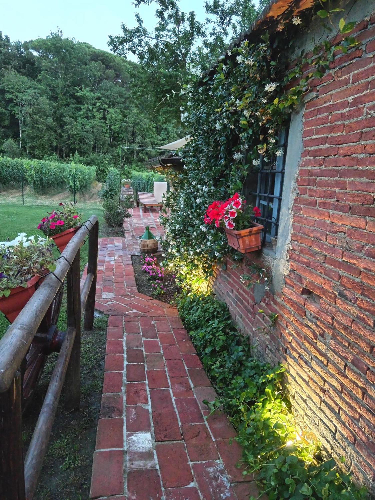 Casale - La Camera Di Leda Lamporecchio Exterior foto